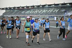 BIB: 53168
                            <button type="button" onclick="openModal(10466001)" class="btn btn-primary btn-sm float-right btn-popup" data-toggle="modal" data-target=".modal-high-quality">
                        <i class="fas fa-shopping-cart"></i> Add to Cart
                    </button>
                                            <button type="button" onclick="isThisMe(10466001, true)" class="btn btn-success btn-sm float-right btn-popup btn-isme hidden" data-toggle="tooltip" data-placement="bottom" title="นี่คือรูปของคุณใช่ไหม คลิกที่นี่เพื่อเอาเข้าอัลบั้ม">
                        <i class="fas fa-plus"></i> Add to album
                    </button>
                    <button type="button" onclick="isThisMe(10466001, false)" class="btn btn-warning btn-sm float-right btn-popup btn-isnotme hidden">
                        <i class="fas fa-ban"></i> Remove from album
                    </button>